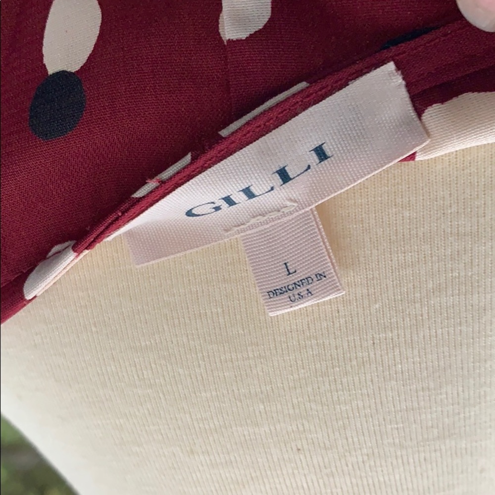 Beautiful Burgundy dress with white and black dots - Picture 4 of 14